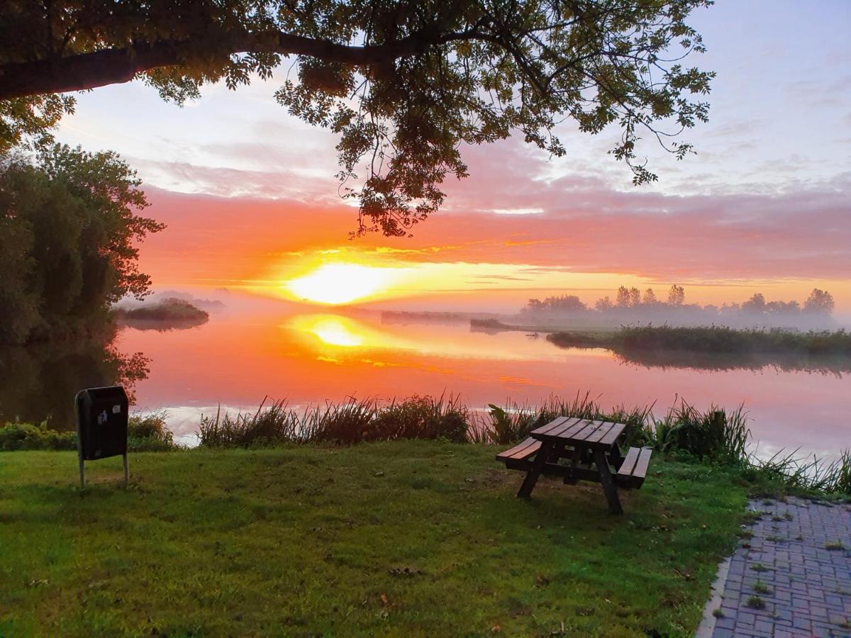 Walvisch Van Ghyspe Wormer Buitenkant foto